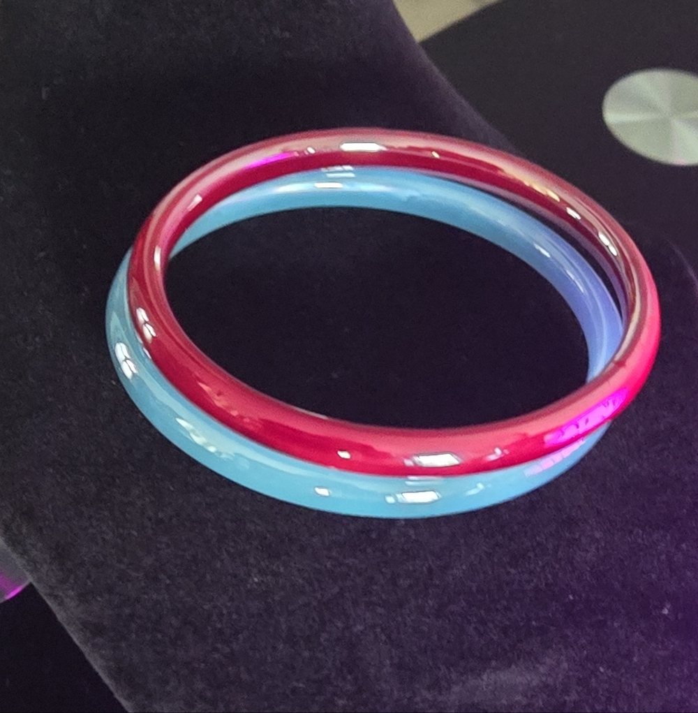 Bangle 2 Glas  Pink and Blue Bangle Bracelets  Moonglow- Rare 8" Set Bracelets.